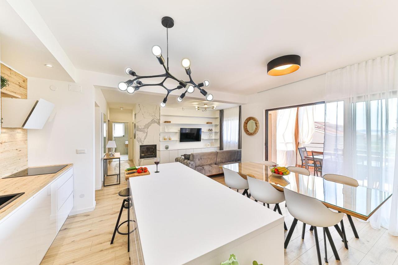 Apartmani Ana Kaštela Exterior foto