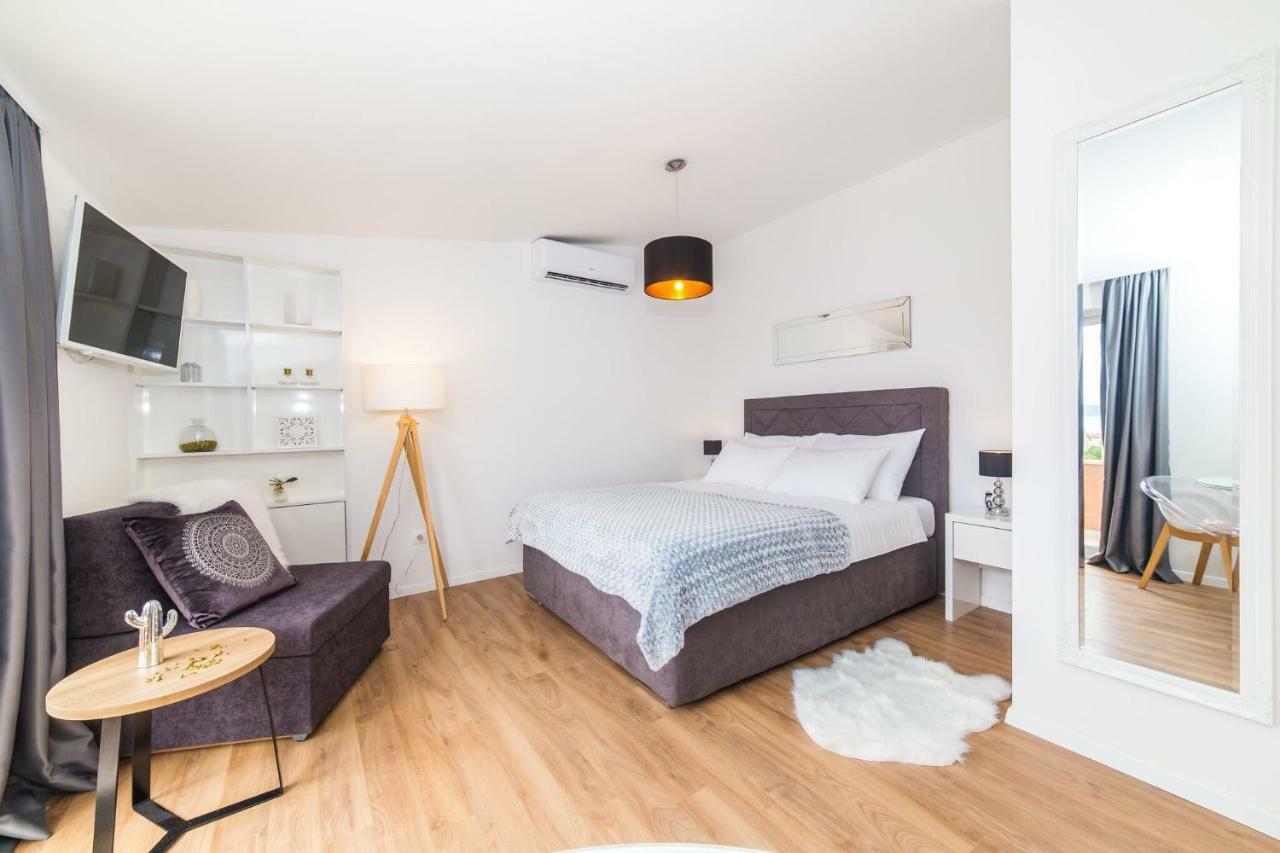 Apartmani Ana Kaštela Exterior foto