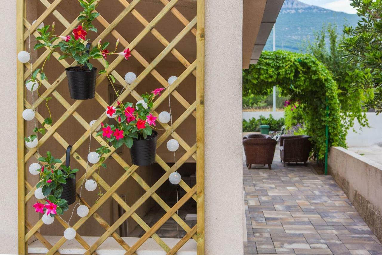 Apartmani Ana Kaštela Exterior foto